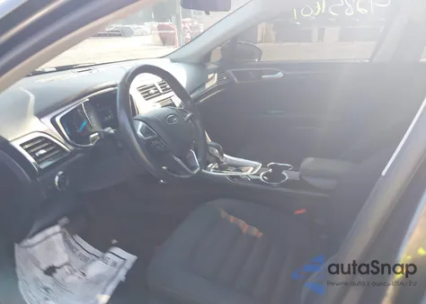 2016 Ford Fusion Se Hybrid z USA, uszkodzony, nr VIN 3FA6P0LU0GR190029